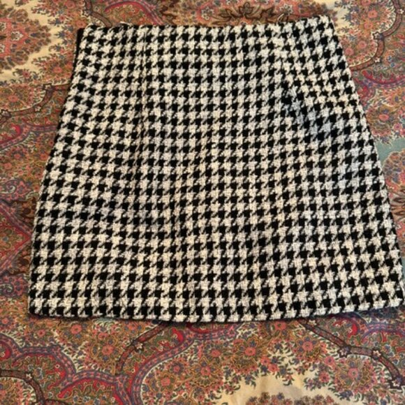 Zara Black and White Skirt - Picture 2 of 3